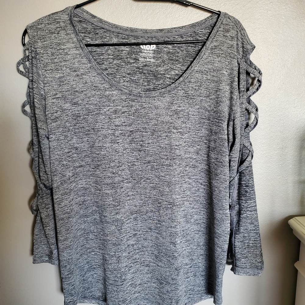 Maurices Crisscross Sleeve - Large